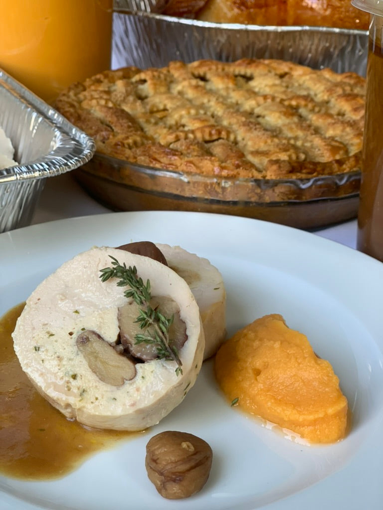 Pechuga de pavo rellena de castaña con gravy
