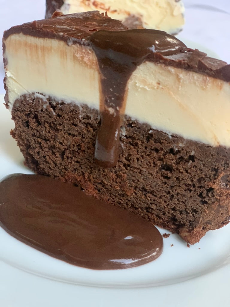 pastel helado de chocolate y helado de vainilla