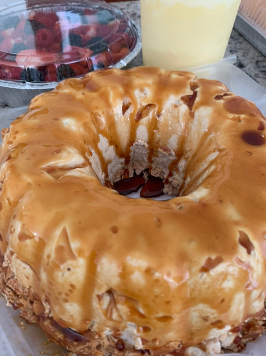 Merengón con berries y natilla