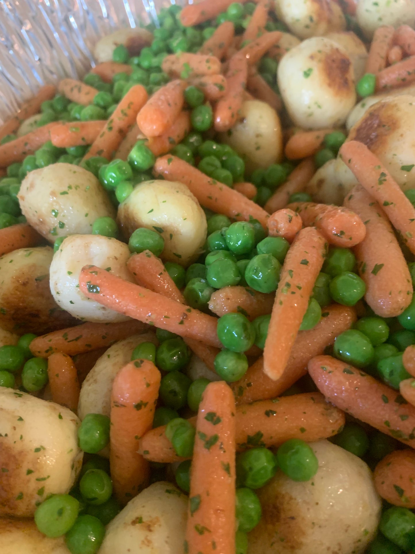 Zanahoria baby, papa cambray y chícharo