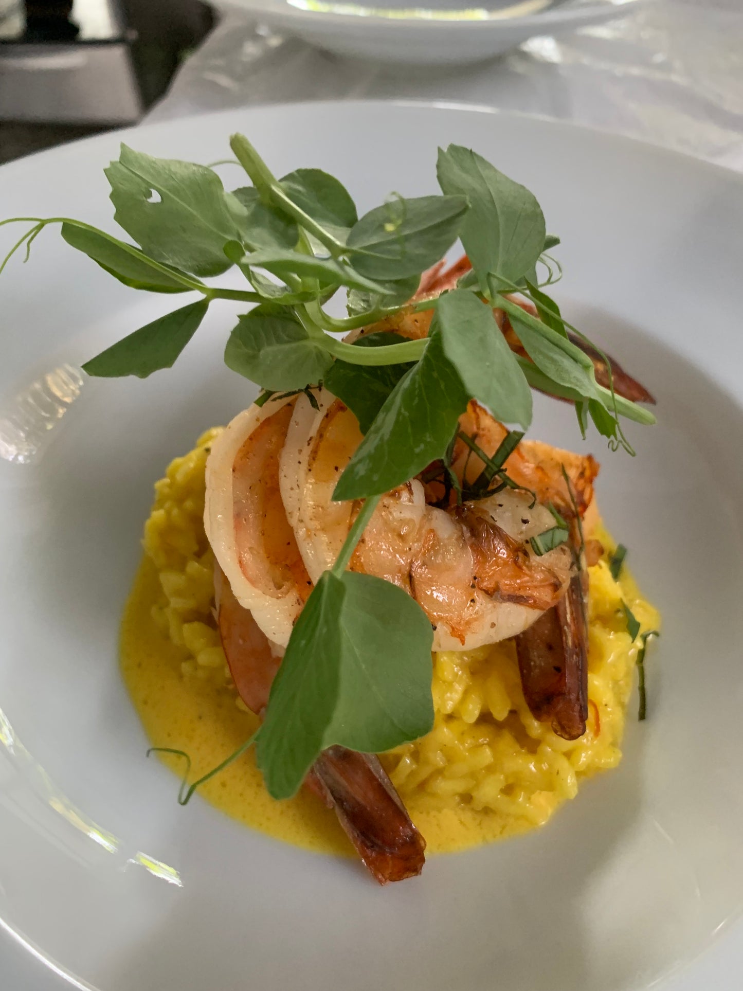 Rissoto al azafran con camarones